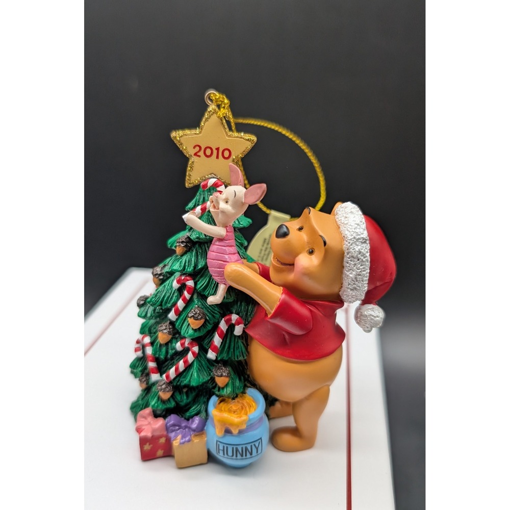 Disney Winnie the Pooh Piglet 2010 Christmas Ornament Tree Decorating Dated